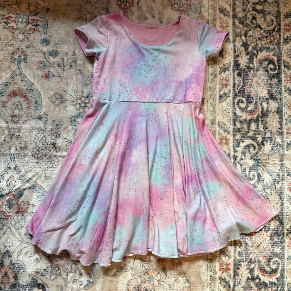 5/$50+FS 4/5 Lavender & Lilac Pastel Tie-Dye Dress
